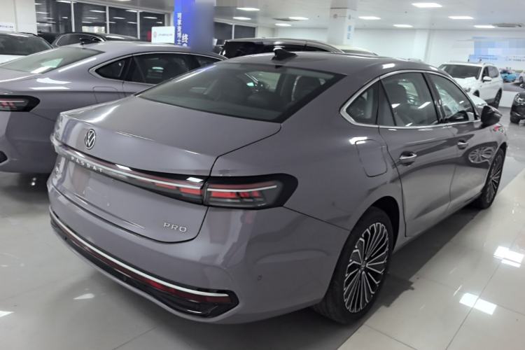 Used Volkswagen Passat 2025 Pro 380TSI Dragon Supreme Edition Rear Right 45 Deg