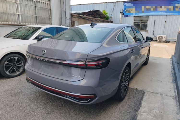 Used Volkswagen Passat 2025 Pro 380TSI Dragon Supreme Edition Rear Right 45 Deg