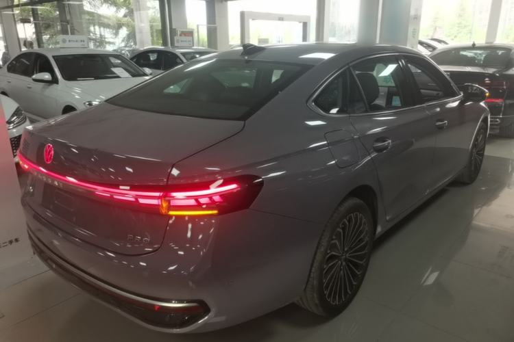 Used Volkswagen Passat 2025 Pro 380TSI Dragon Supreme Edition Rear Right 45 Deg