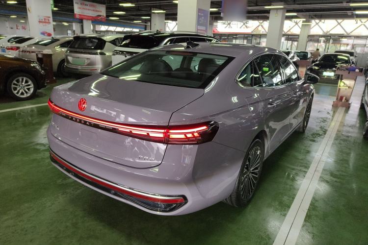 Used Volkswagen Passat 2025 Pro 380TSI Dragon Supreme Edition Rear Right 45 Deg