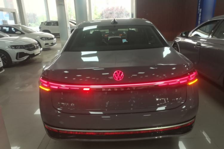 Used Volkswagen Passat 2025 Pro 380TSI Dragon Supreme Edition Rear