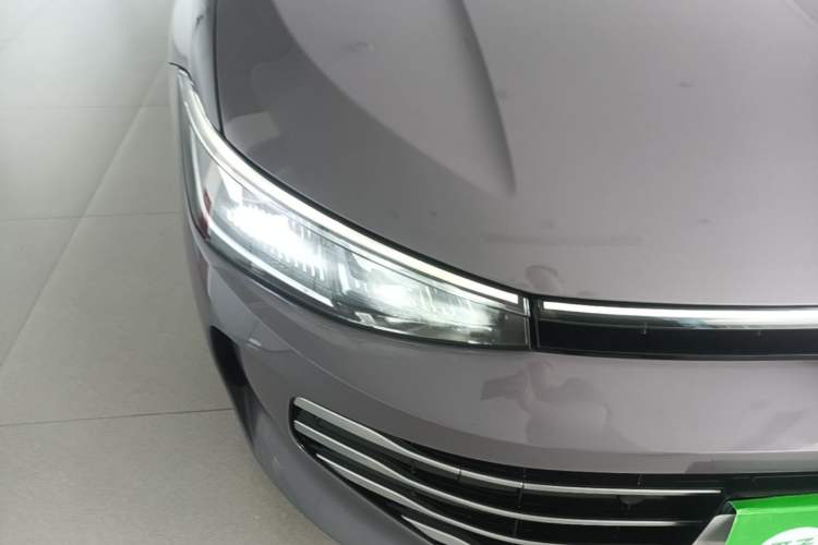 Used Volkswagen Passat 2025 Pro 380TSI Dragon Supreme Edition Right Front Headlight