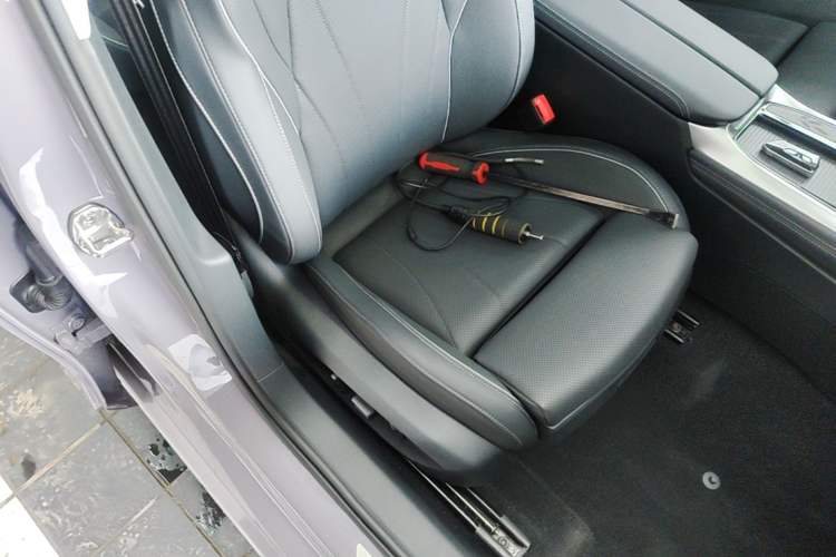 Used Volkswagen Passat 2025 Pro 380TSI Dragon Supreme Edition Right Front Seat