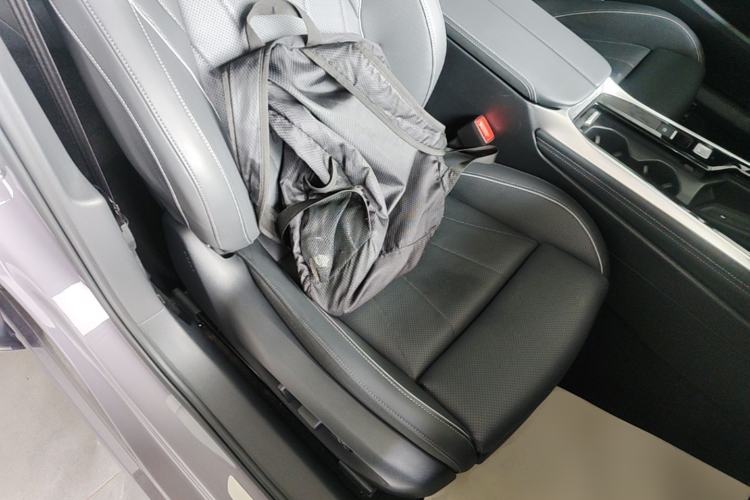 Used Volkswagen Passat 2025 Pro 380TSI Dragon Supreme Edition Right Front Seat