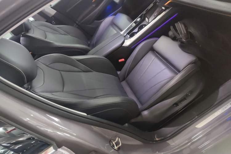Used Volkswagen Passat 2025 Pro 380TSI Dragon Supreme Edition Right Front Seat