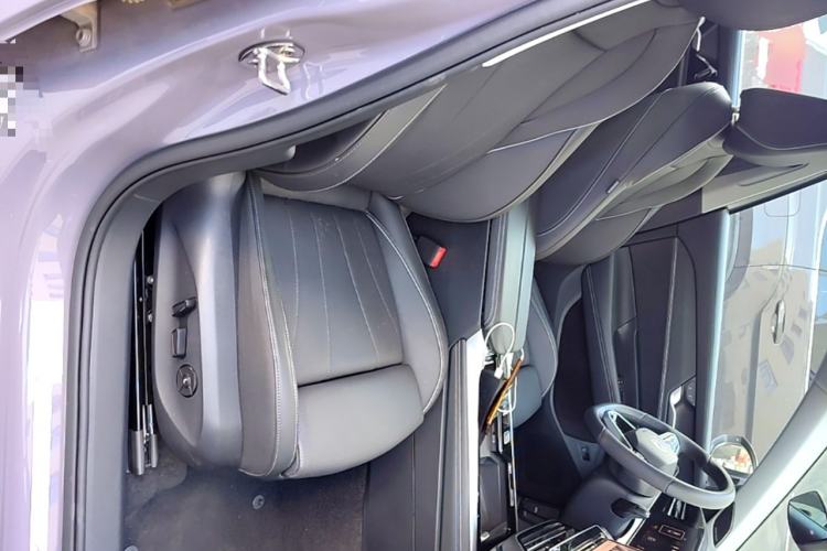 Used Volkswagen Passat 2025 Pro 380TSI Dragon Supreme Edition Right Front Seat