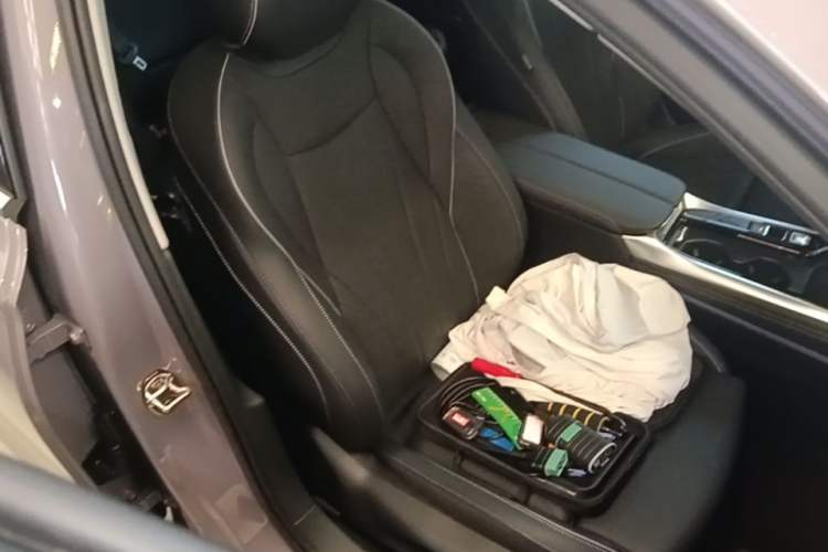 Used Volkswagen Passat 2025 Pro 380TSI Dragon Supreme Edition Right Front Seat