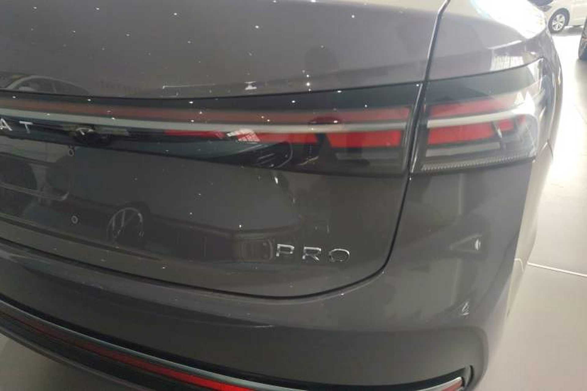 Used Volkswagen Passat 2025 Pro 380TSI Dragon Supreme Edition Right Rear Taillight