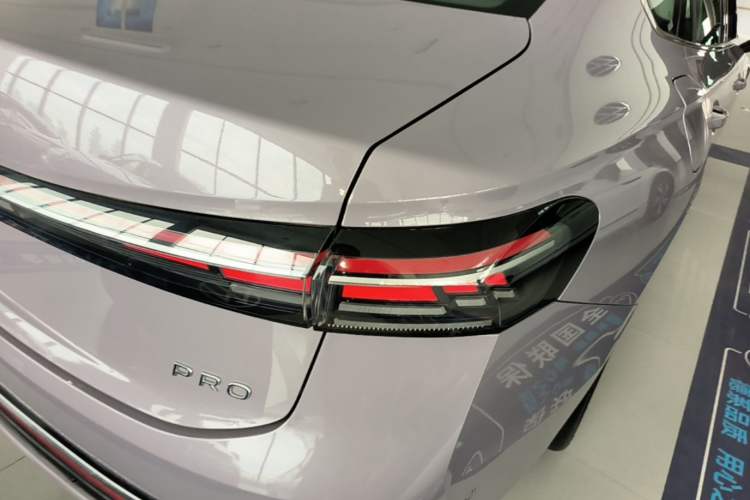 Used Volkswagen Passat 2025 Pro 380TSI Dragon Supreme Edition Right Rear Taillight