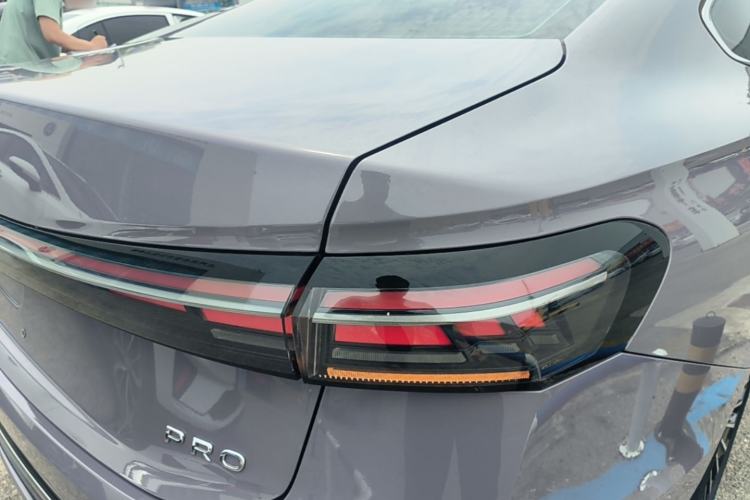 Used Volkswagen Passat 2025 Pro 380TSI Dragon Supreme Edition Right Rear Taillight