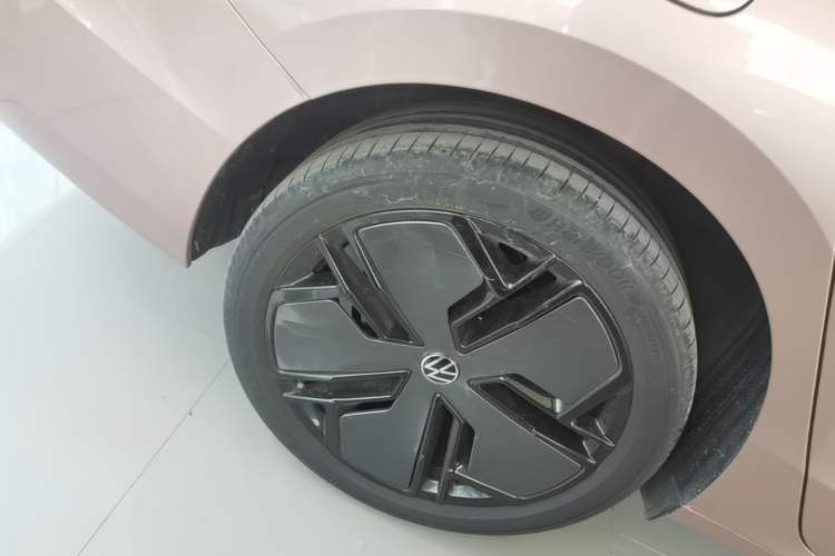 Used Volkswagen Passat 2025 Pro 380TSI Starry Dragon Luxury Edition Right Rear Wheel Hub