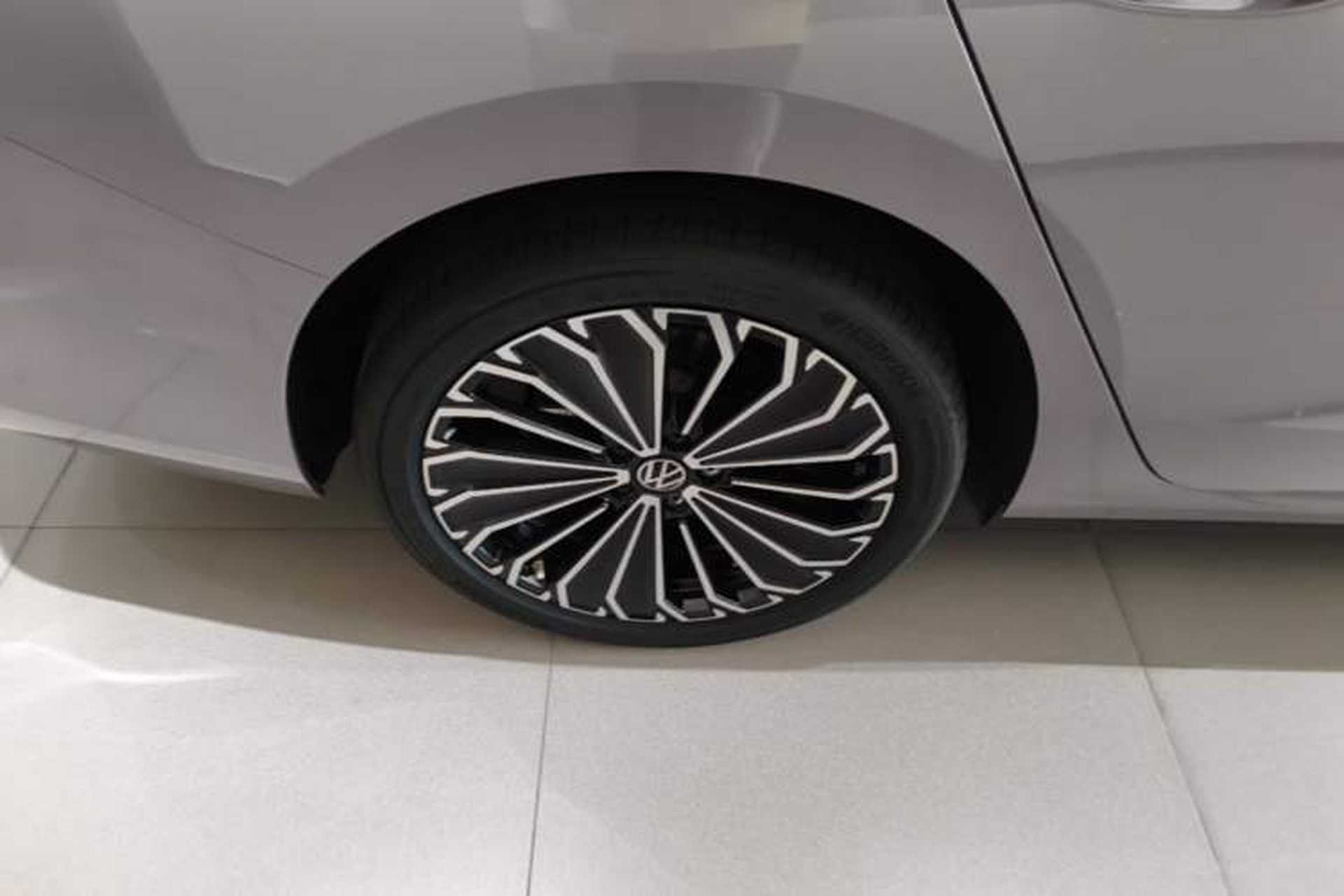 Used Volkswagen Passat 2025 Pro 380TSI Dragon Supreme Edition Right Rear Wheel Hub