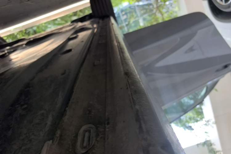Used Volkswagen Passat 2025 Pro 380TSI Dragon Supreme Edition Right Side Sill