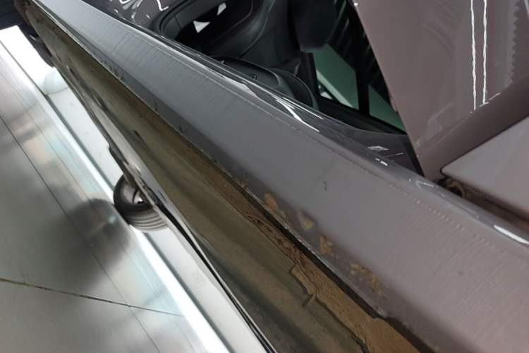 Used Volkswagen Passat 2025 Pro 380TSI Dragon Supreme Edition Right Side Sill