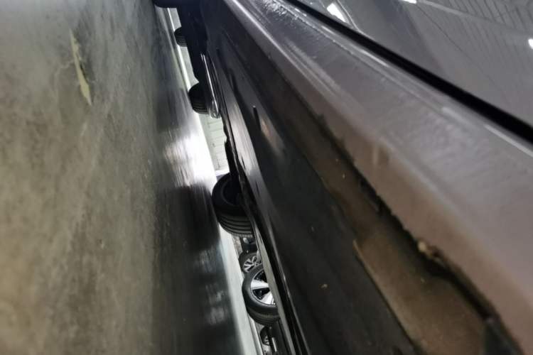 Used Volkswagen Passat 2025 Pro 380TSI Dragon Supreme Edition Right Side Sill