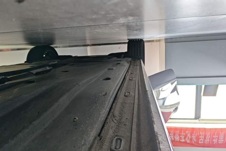 Used Volkswagen Passat 2025 Pro 380TSI Dragon Supreme Edition Right Side Sill
