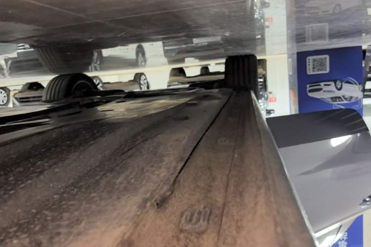 Used Volkswagen Passat 2025 Pro 380TSI Dragon Supreme Edition Right Side Sill