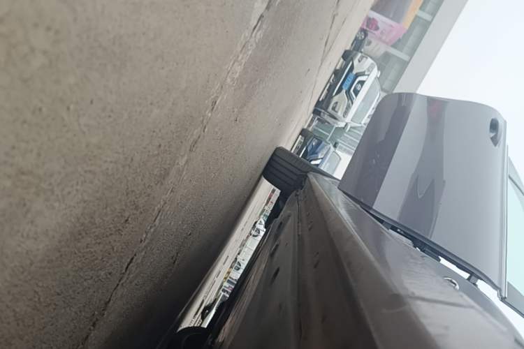 Used Volkswagen Passat 2025 Pro 380TSI Dragon Supreme Edition Right Side Sill