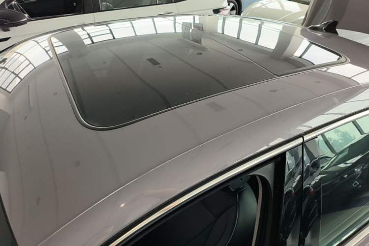 Used Volkswagen Passat 2025 Pro 380TSI Dragon Supreme Edition Roof