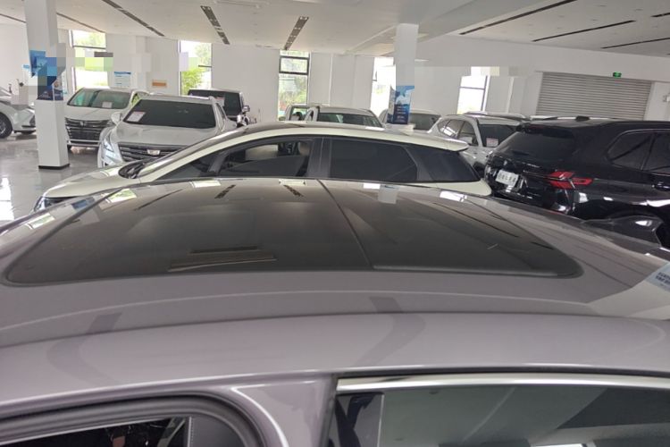 Used Volkswagen Passat 2025 Pro 380TSI Dragon Supreme Edition Roof