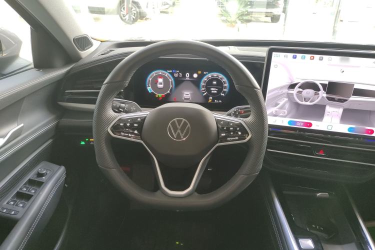 Used Volkswagen Passat 2025 Pro 380TSI Dragon Supreme Edition Steering Wheel