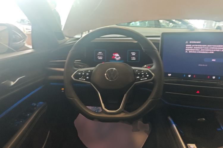 Used Volkswagen Passat 2025 Pro 380TSI Dragon Supreme Edition Steering Wheel