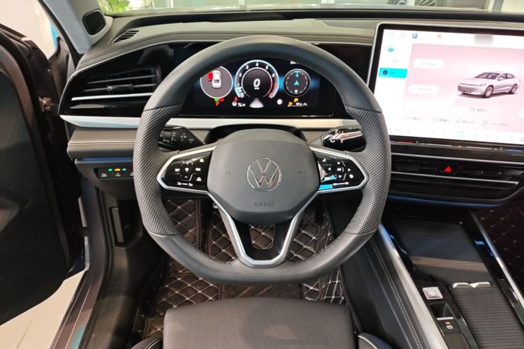 Used Volkswagen Passat 2025 Pro 380TSI Dragon Supreme Edition Steering Wheel