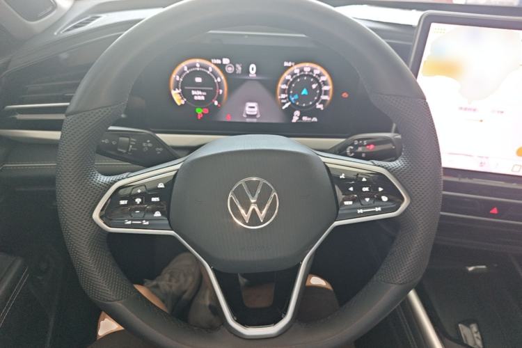 Used Volkswagen Passat 2025 Pro 380TSI Dragon Supreme Edition Steering Wheel