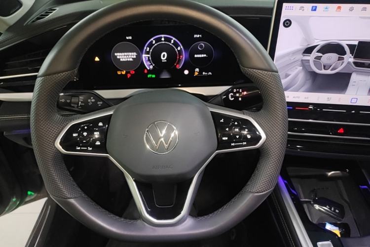 Used Volkswagen Passat 2025 Pro 380TSI Dragon Supreme Edition Steering Wheel