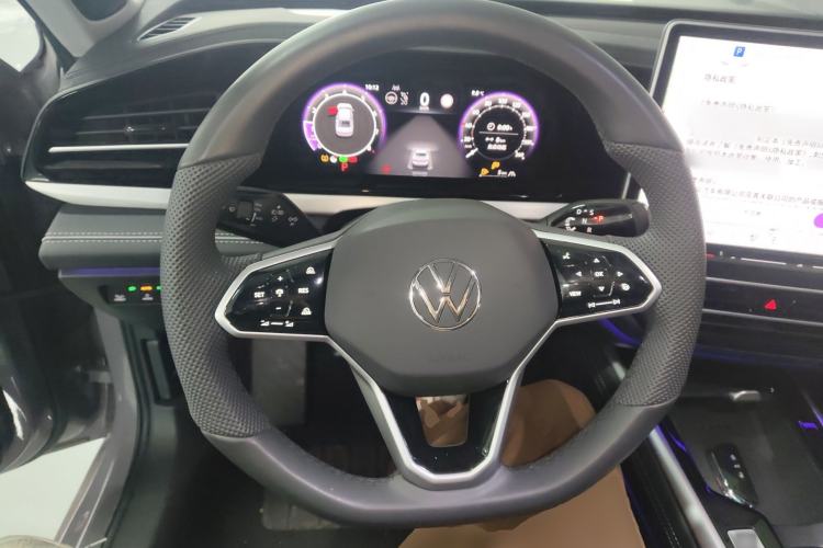 Used Volkswagen Passat 2025 Pro 380TSI Dragon Supreme Edition Steering Wheel