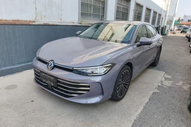 Used Volkswagen Passat 2025 Pro 380TSI Dragon Supreme Edition
