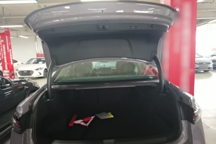 Used Volkswagen Passat 2025 Pro 380TSI Dragon Supreme Edition Trunk