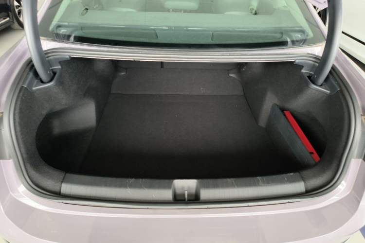 Used Volkswagen Passat 2025 Pro 380TSI Dragon Supreme Edition Trunk