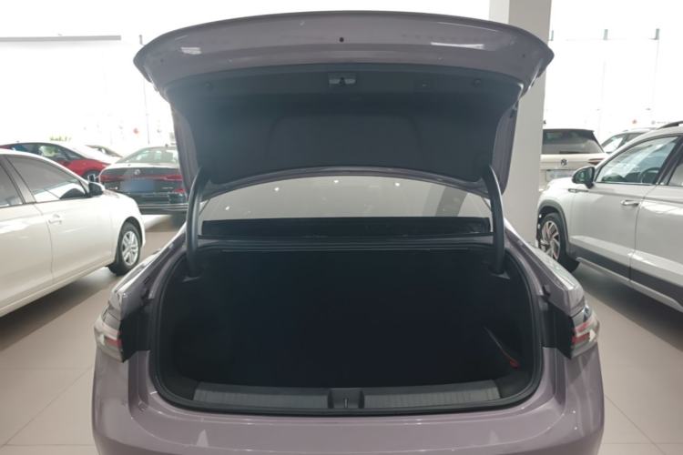 Used Volkswagen Passat 2025 Pro 380TSI Dragon Supreme Edition Trunk