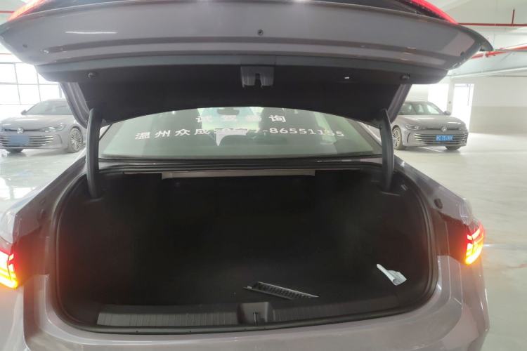 Used Volkswagen Passat 2025 Pro 380TSI Dragon Supreme Edition Trunk