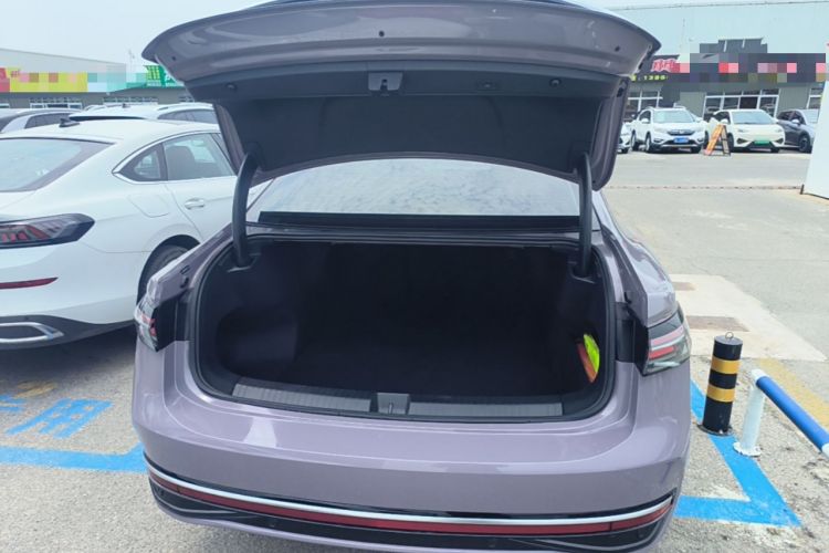 Used Volkswagen Passat 2025 Pro 380TSI Dragon Supreme Edition Trunk