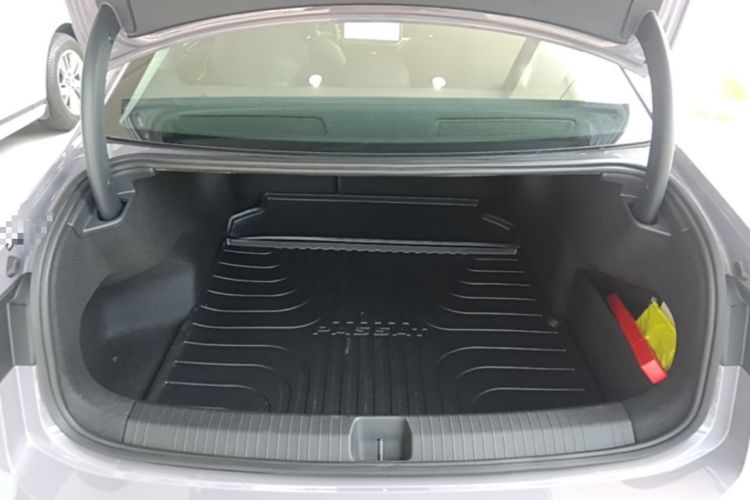 Used Volkswagen Passat 2025 Pro 380TSI Dragon Supreme Edition Trunk