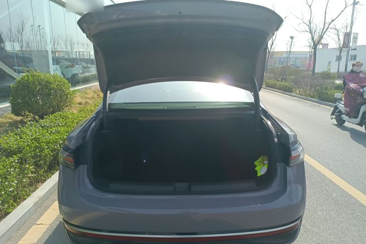 Used Volkswagen Passat 2025 Pro 380TSI Dragon Supreme Edition Trunk