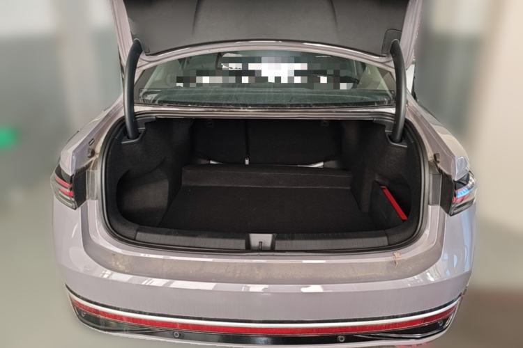Used Volkswagen Passat 2025 Pro 380TSI Dragon Supreme Edition Trunk