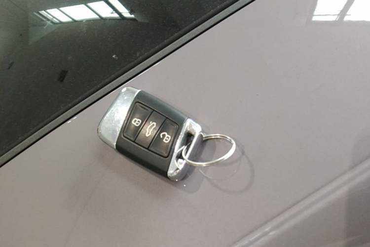 Used Volkswagen Passat 2025 Pro 380TSI Dragon Supreme Edition Vehicle Key