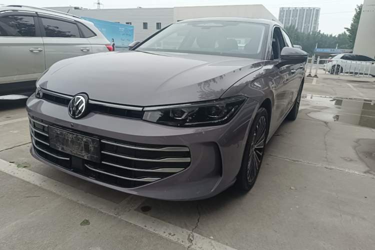 Used Volkswagen Passat 2025 Pro 380TSI Dragon Supreme Edition Guazi used car, China used car export, Used car for sale, Used  cars, Cheapest cars for sale
