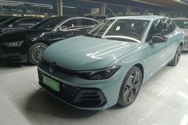 Used Volkswagen Passat 2025 Pro 380TSI Starry Dragon Edition