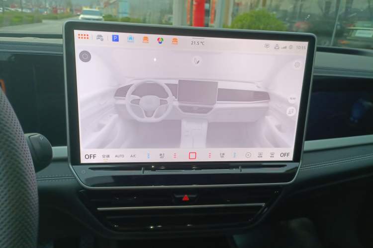Used Volkswagen Passat 2025 Pro 380TSI Starry Dragon Luxury Edition Audio And AC Panel