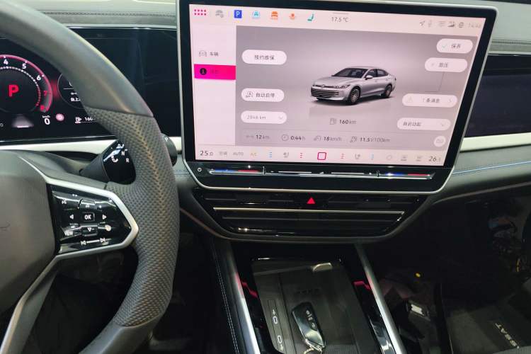 Used Volkswagen Passat 2025 Pro 380TSI Starry Dragon Luxury Edition Audio And AC Panel