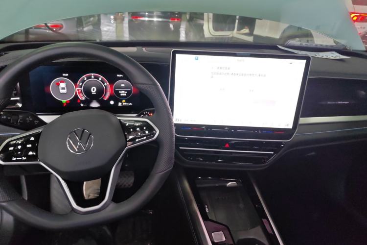 Used Volkswagen Passat 2025 Pro 380TSI Starry Dragon Luxury Edition Center Console