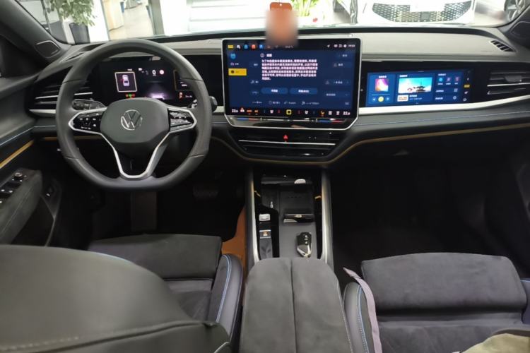 Used Volkswagen Passat 2025 Pro 380TSI Starry Dragon Luxury Edition Center Console