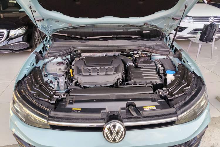 Used Volkswagen Passat 2025 Pro 380TSI Starry Dragon Luxury Edition Engine Bay