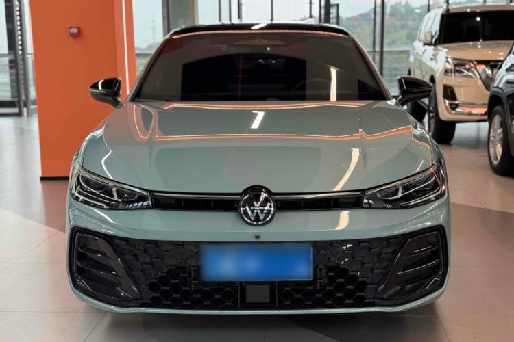 Used Volkswagen Passat 2025 Pro 380TSI Starry Dragon Luxury Edition Exterior 1