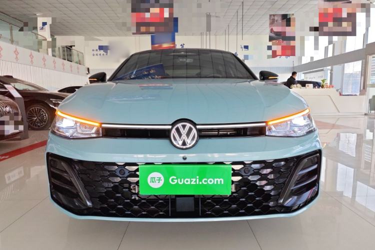 Used Volkswagen Passat 2025 Pro 380TSI Starry Dragon Luxury Edition Exterior 1