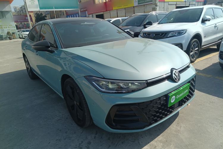 Used Volkswagen Passat 2025 Pro 380TSI Starry Dragon Luxury Edition Exterior 2